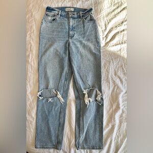 Abercrombie & Fitch 90s Straight Leg Curve Love Ultra High rise Jeans in size 6